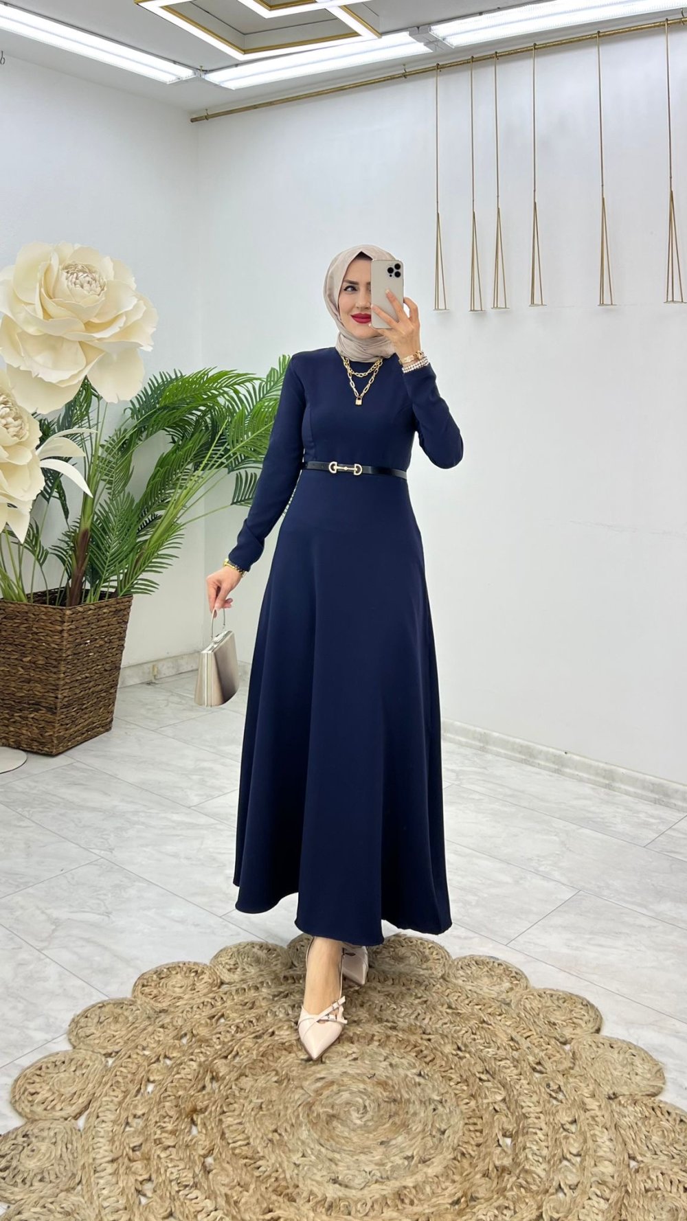 Robe hijab &#039;ceinture non inclus&#039; - صورة 4