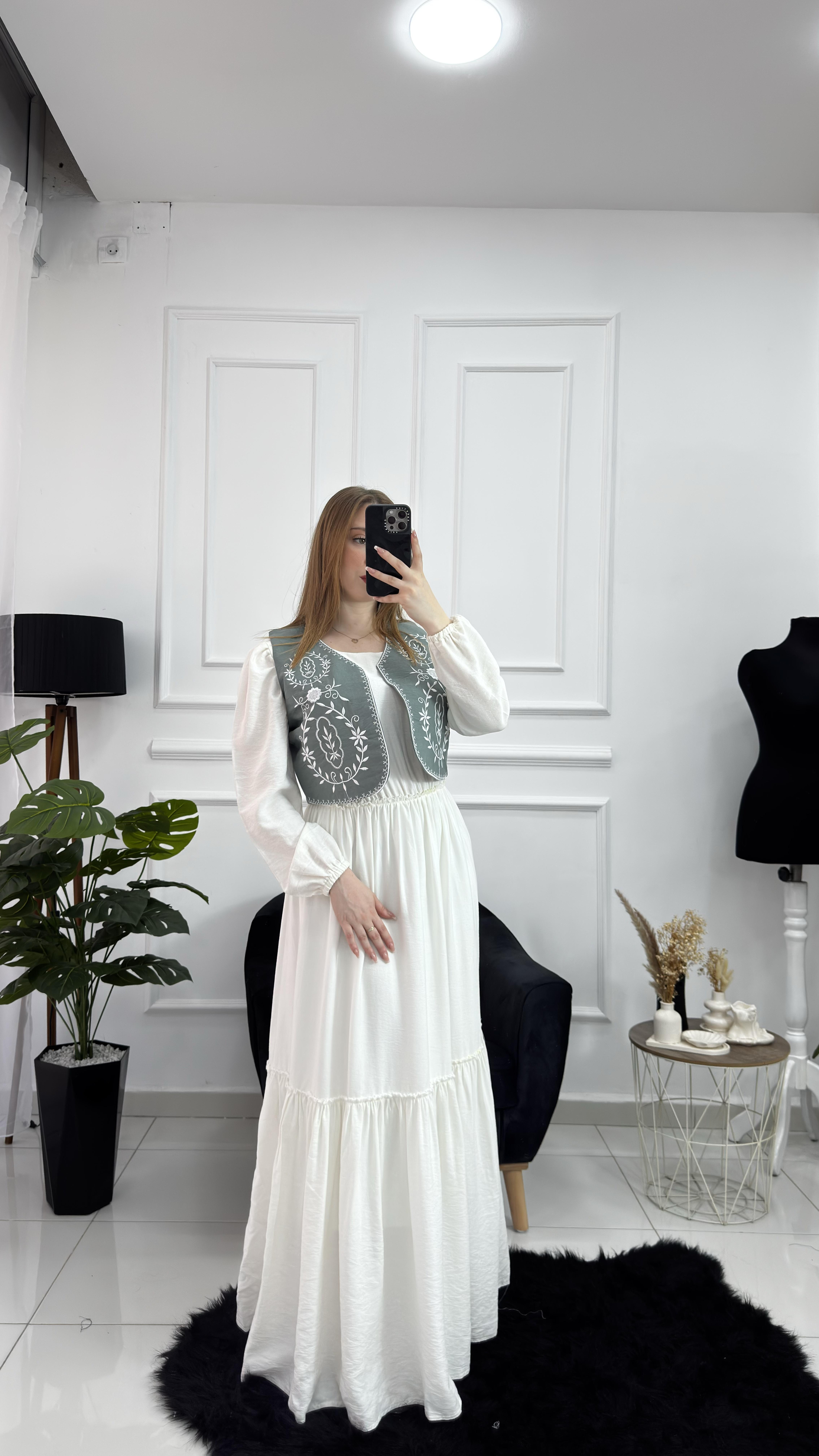 Robe gilet blanche - صورة 4 thumbnail